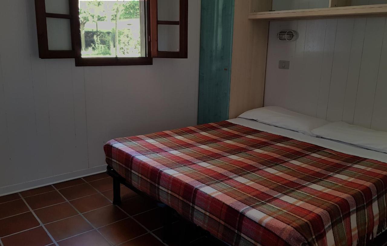 Camping Luna Hotel Marina di Massa Exterior photo